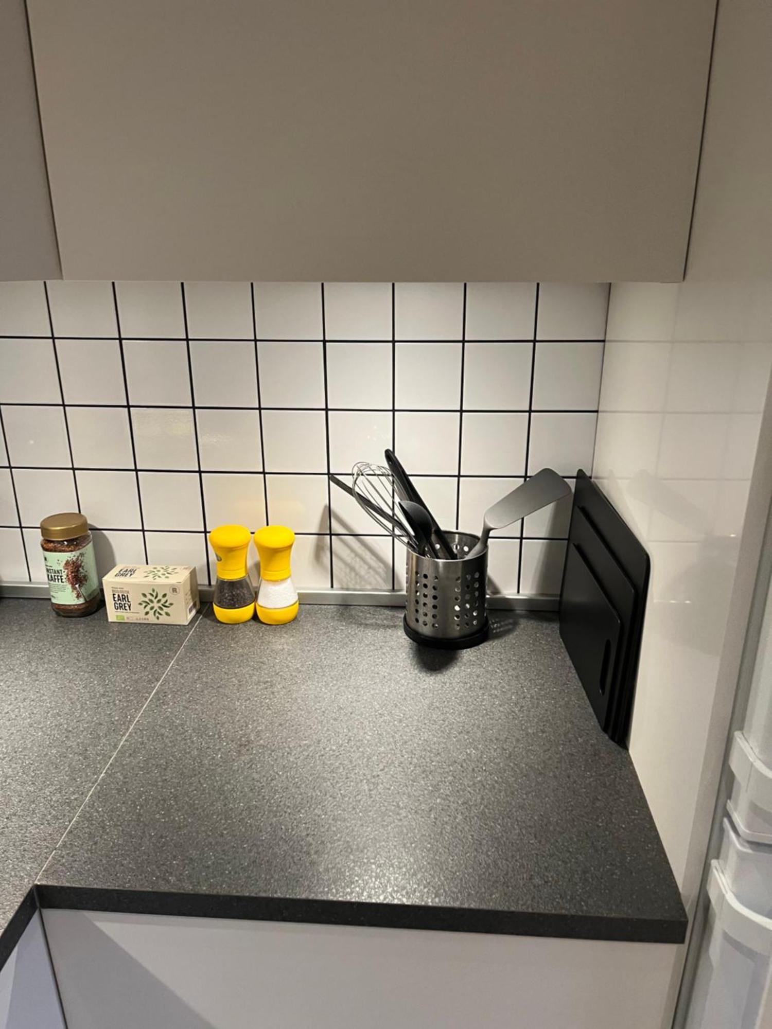 Apartment Of Bricks 7 *